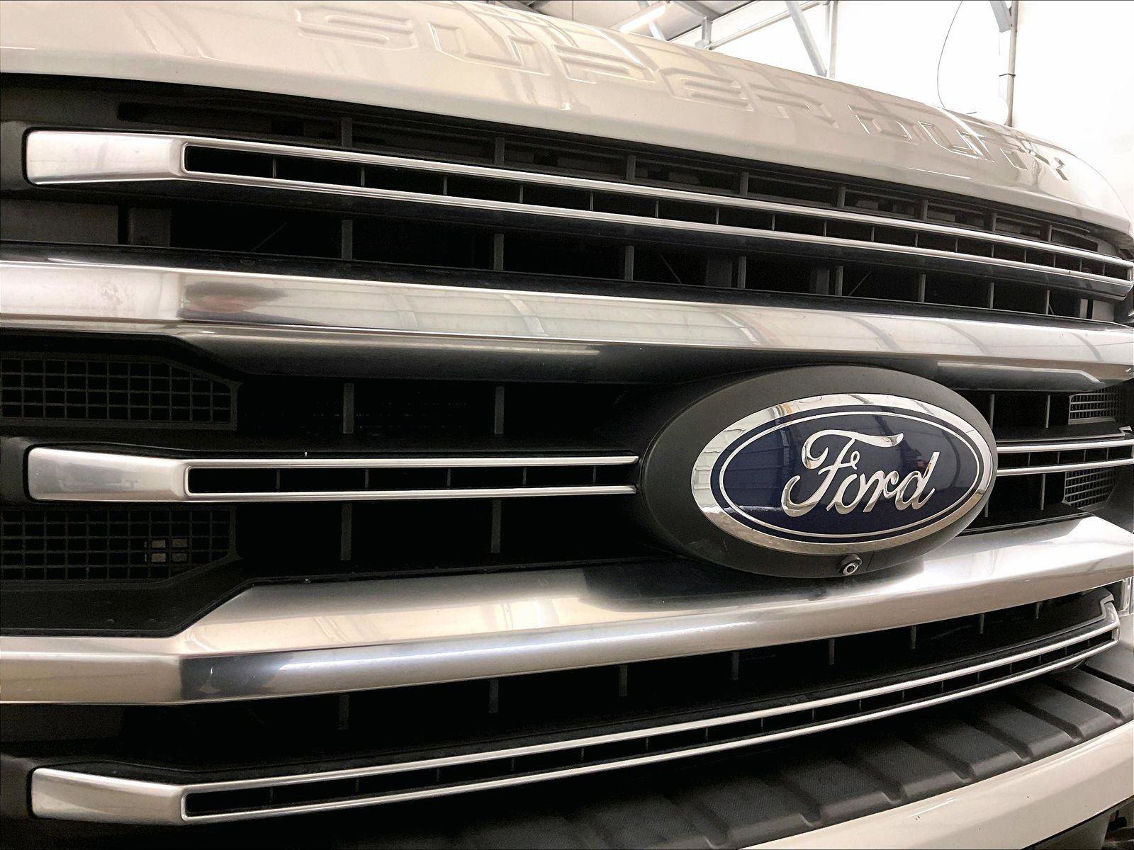 Used 2020 Ford F250 Platinum w/ FX4 Off-Road Package image 29