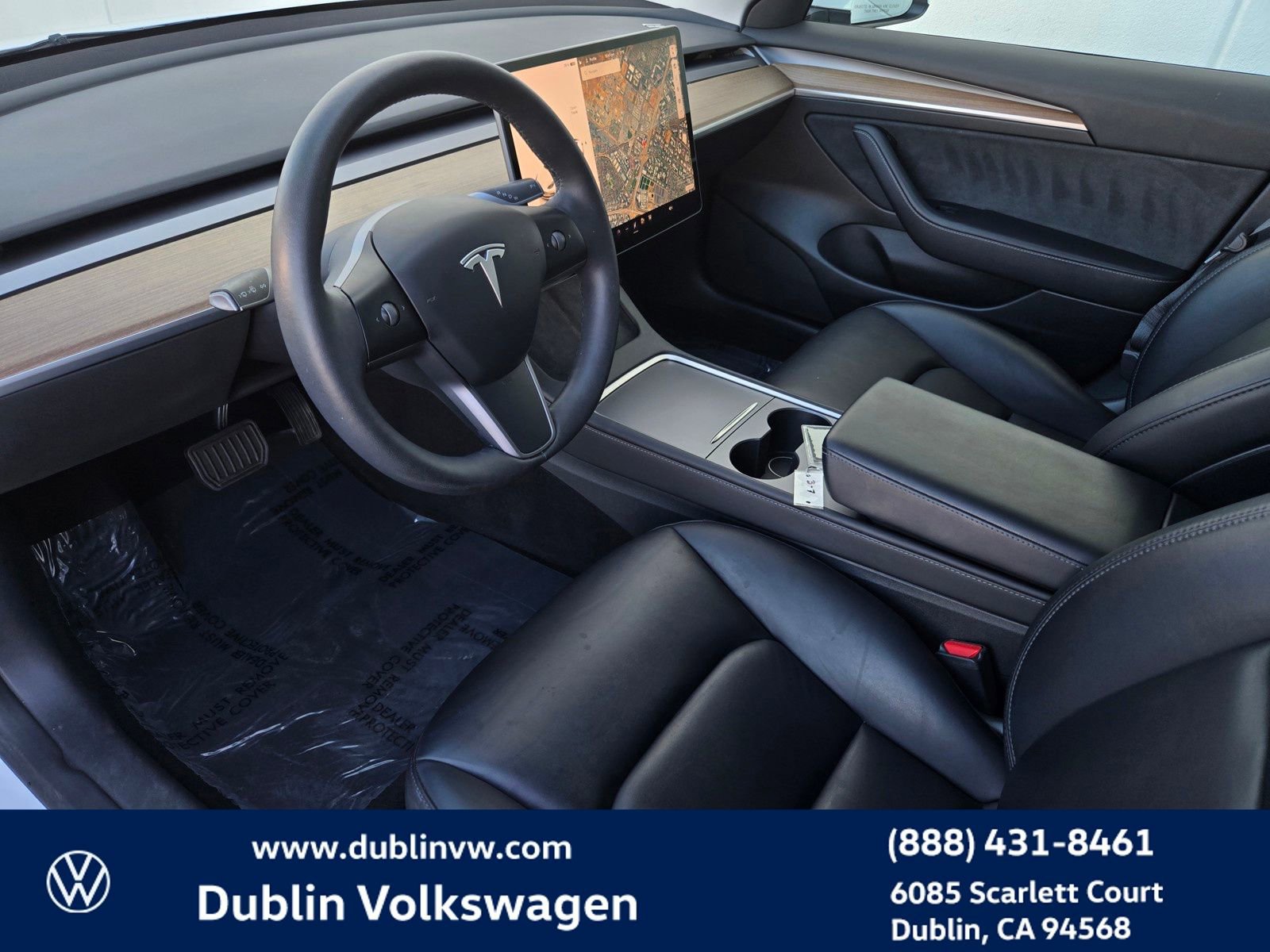 Used 2023 Tesla Model 3 Standard Range image 9