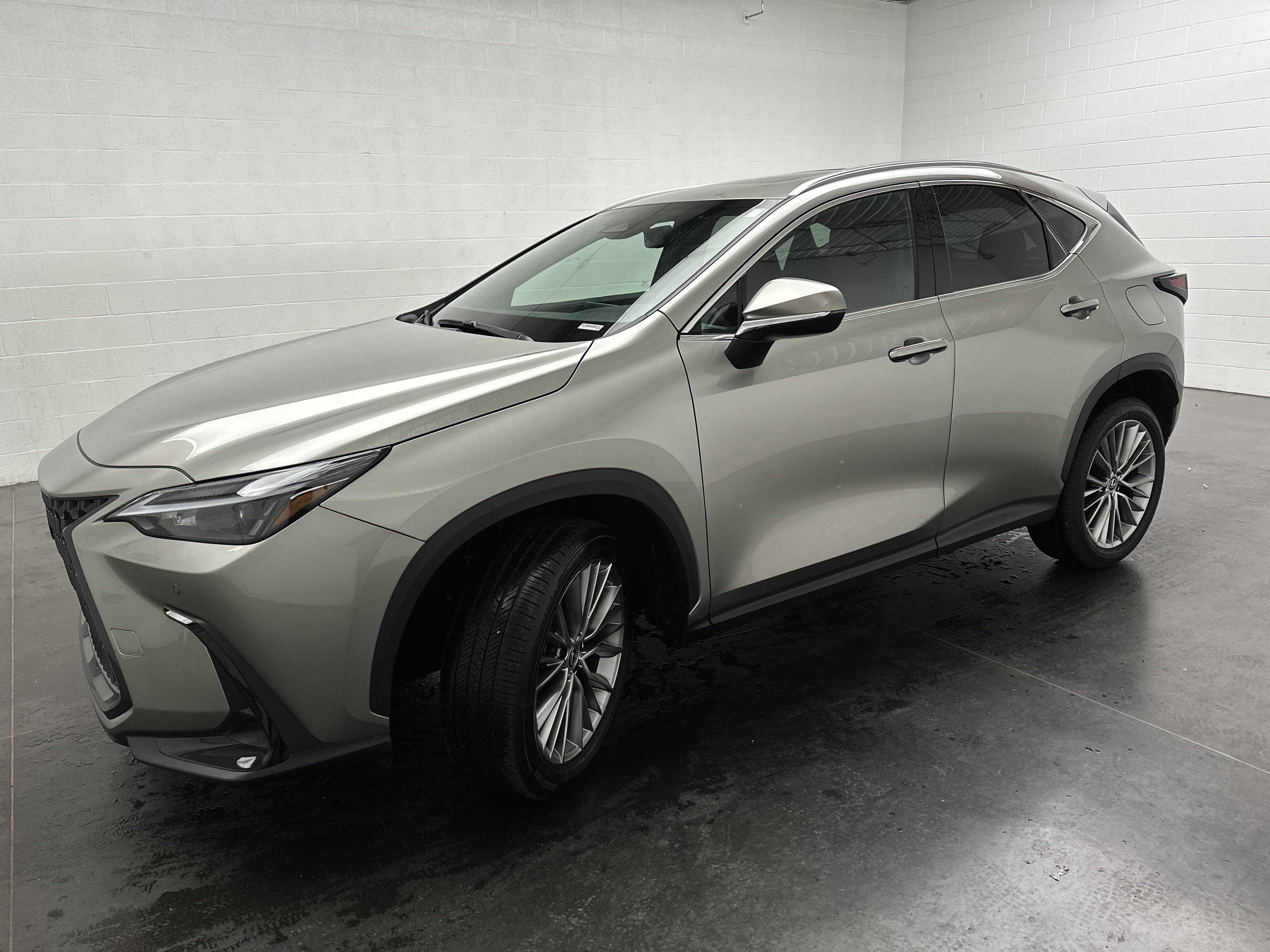 Used 2023 Lexus NX 350 AWD image 5
