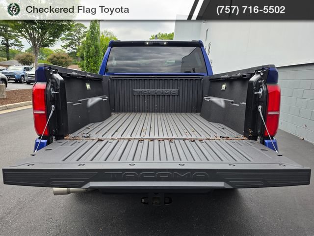 Used 2025 Toyota Tacoma SR5 AWD/4WD image 14