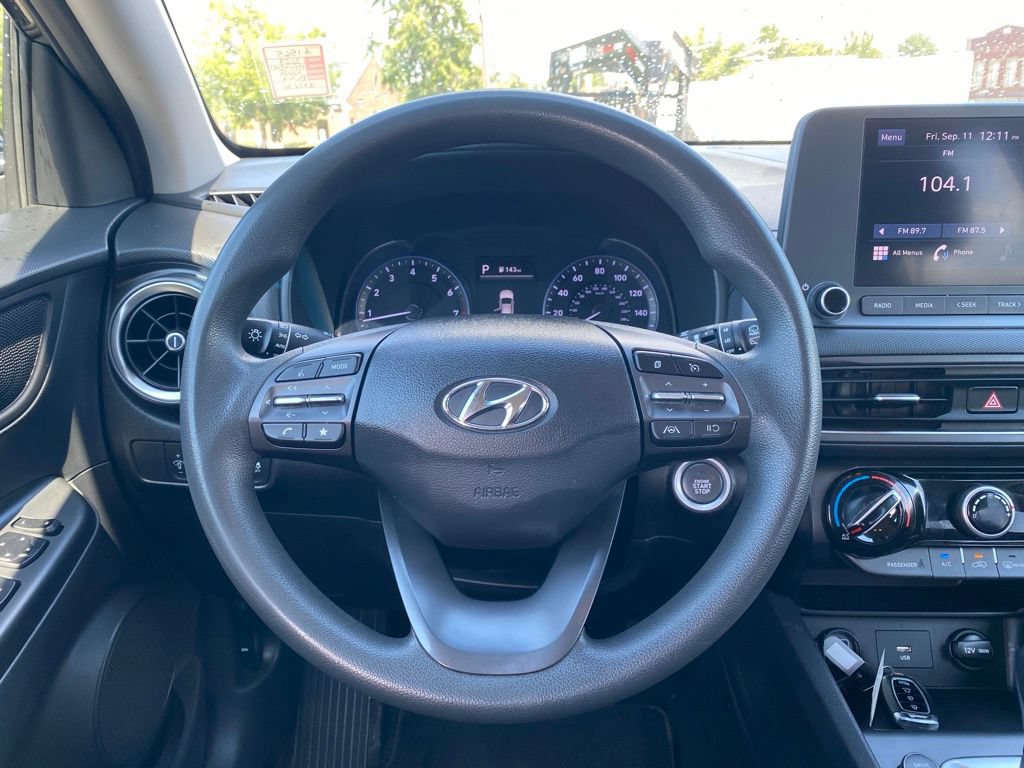 Used 2023 Hyundai Kona SEL AWD/4WD image 9