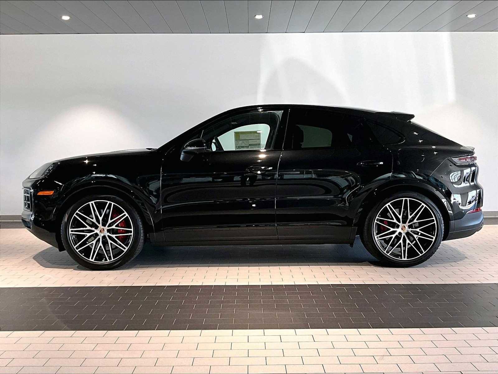 New 2026 Porsche Cayenne S AWD/4WD image 2
