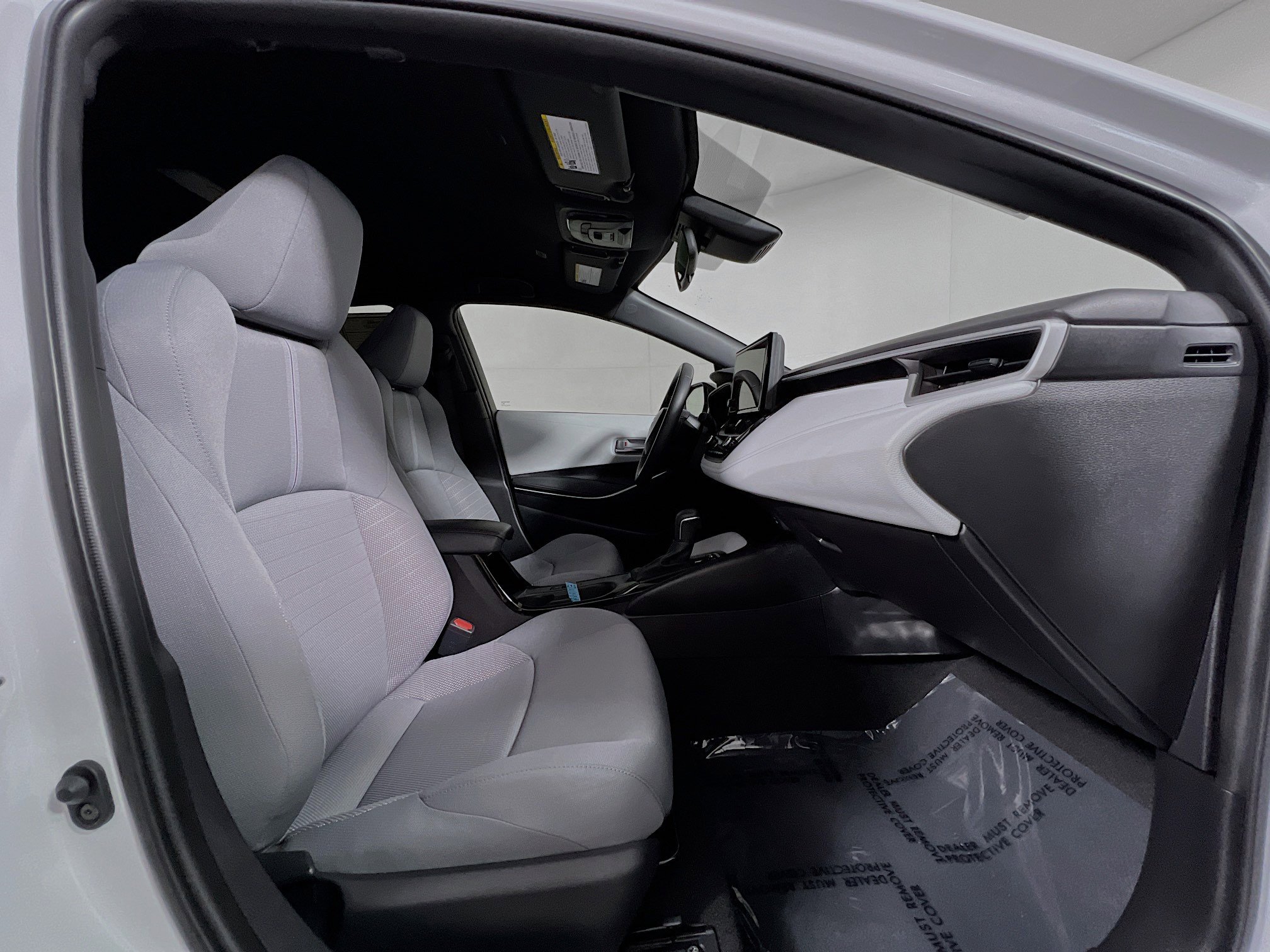 Used 2025 Toyota Corolla SE w/ Convenience Package image 31