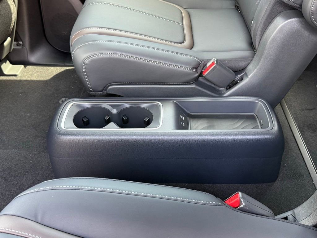 New 2026 Nissan Armada SL w/ Captain's Chari Seat Package AWD/4WD image 22