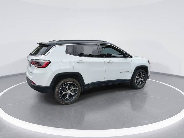 Used 2024 Jeep Compass Limited AWD/4WD image 9