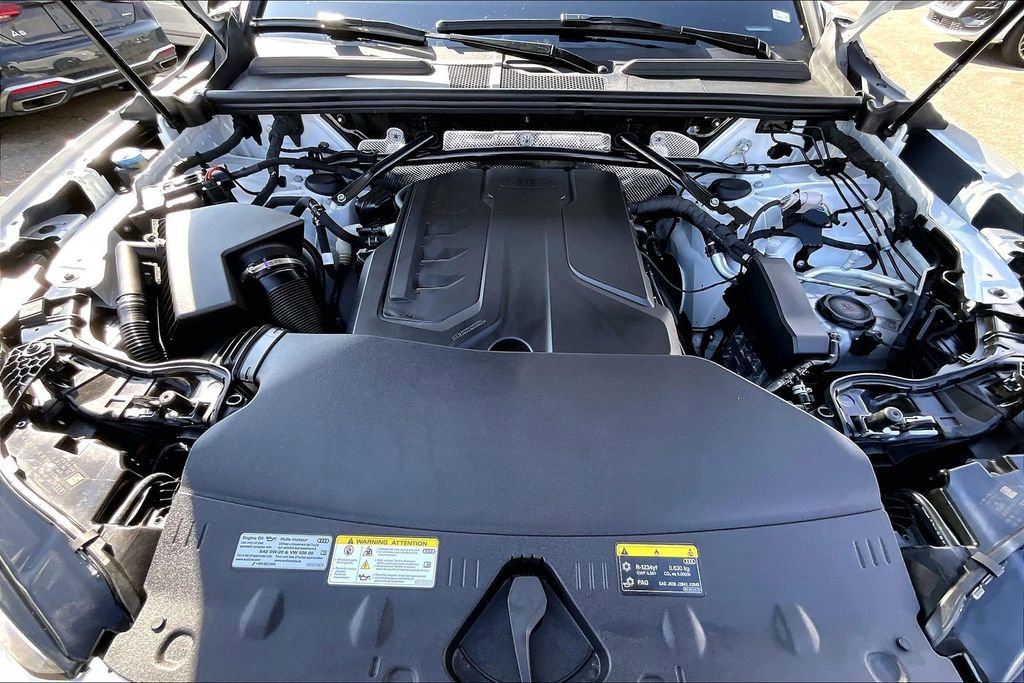 Used 2025 Audi Q5 Premium Plus w/ Premium Plus image 30