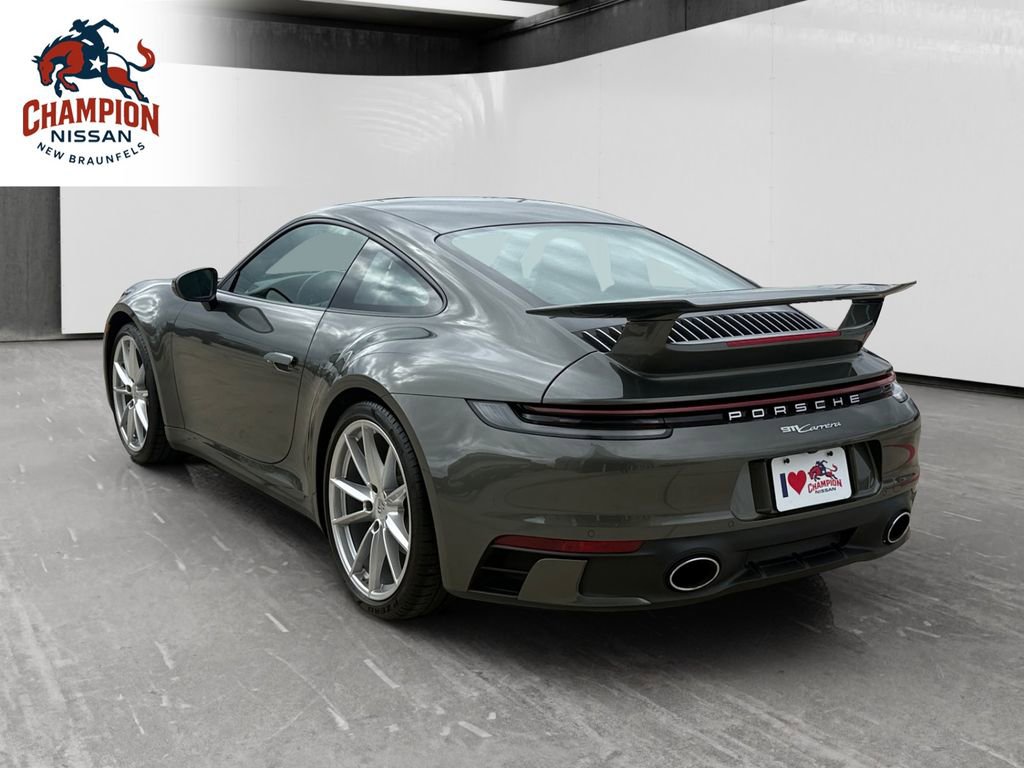 Used 2021 Porsche 911 Carrera RWD image 3