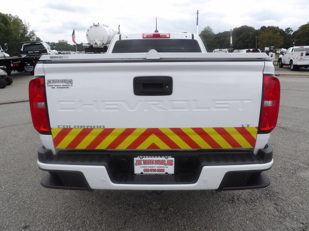 Used 2022 Chevrolet Colorado LT AWD/4WD image 6
