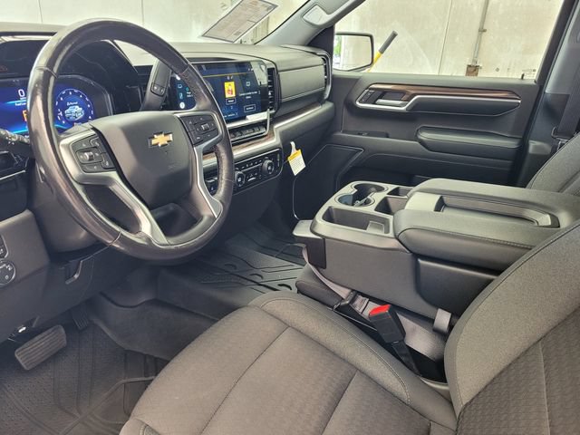 Used 2022 Chevrolet Silverado 1500 LT w/ Safety Package RWD image 12