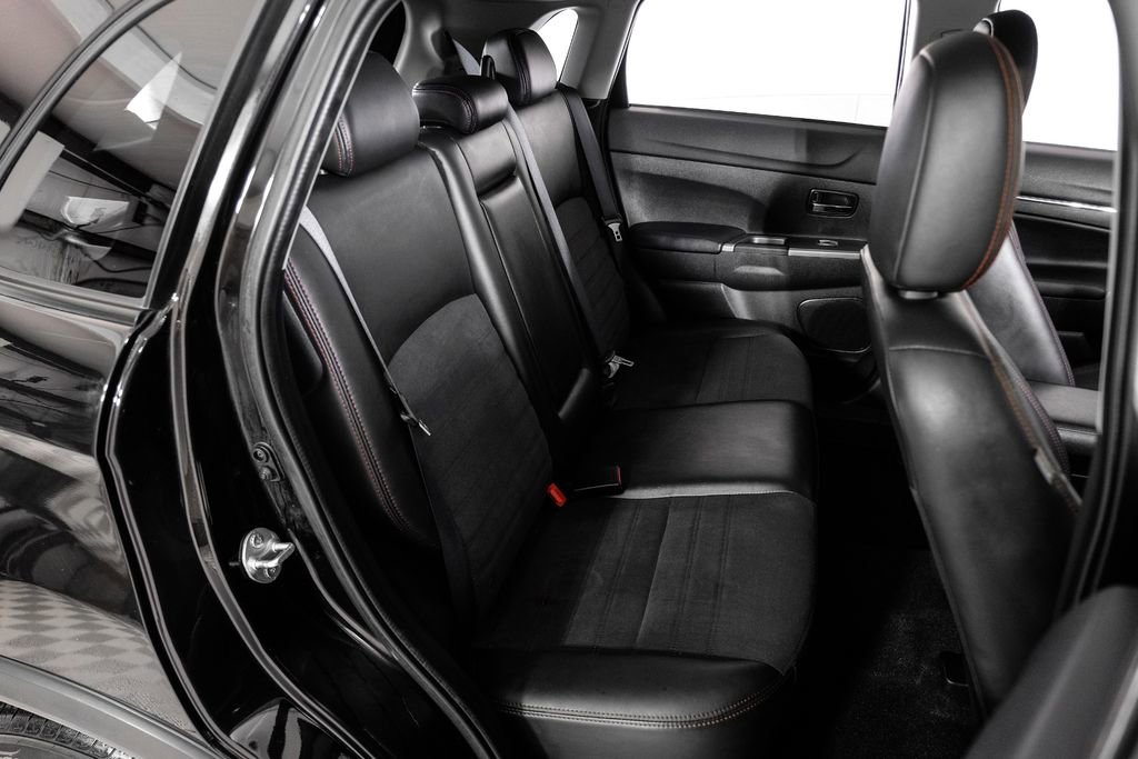 Used 2024 Mitsubishi Outlander Sport AWD image 35