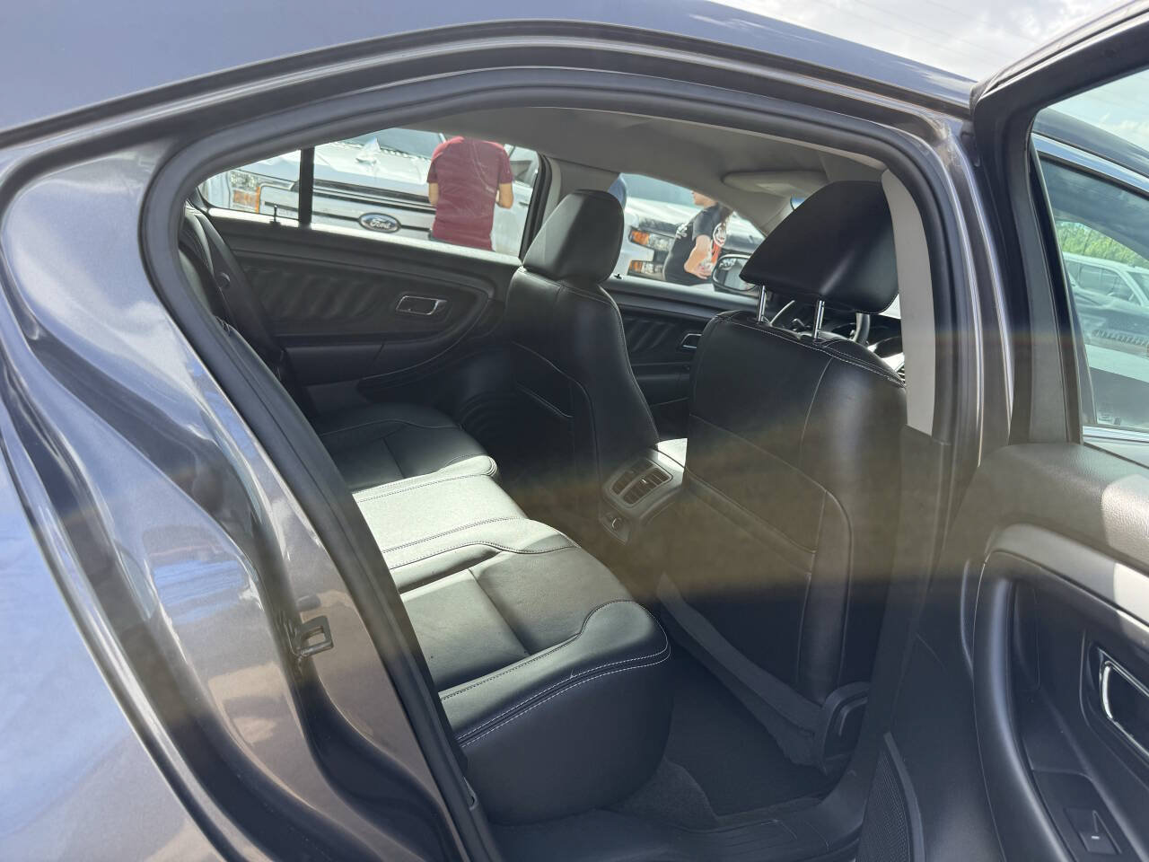 Used 2012 Ford Taurus SEL FWD image 15