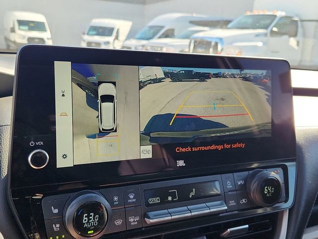 Used 2024 Toyota Grand Highlander Limited image 11