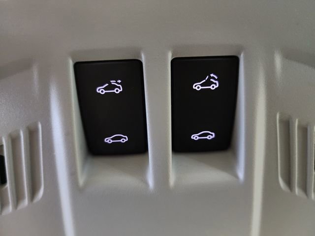 Certified 2019 Chevrolet Cruze LT w/ Sun And Sound Package image 21