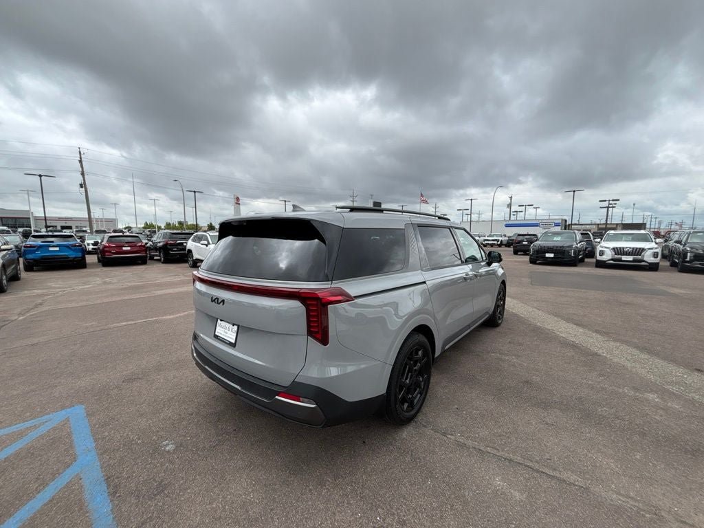 Used 2026 Kia Carnival SX Prestige FWD image 5