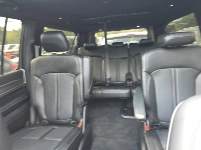 Used 2025 Jeep Wagoneer L Series II w/ Premium Group I AWD/4WD image 16