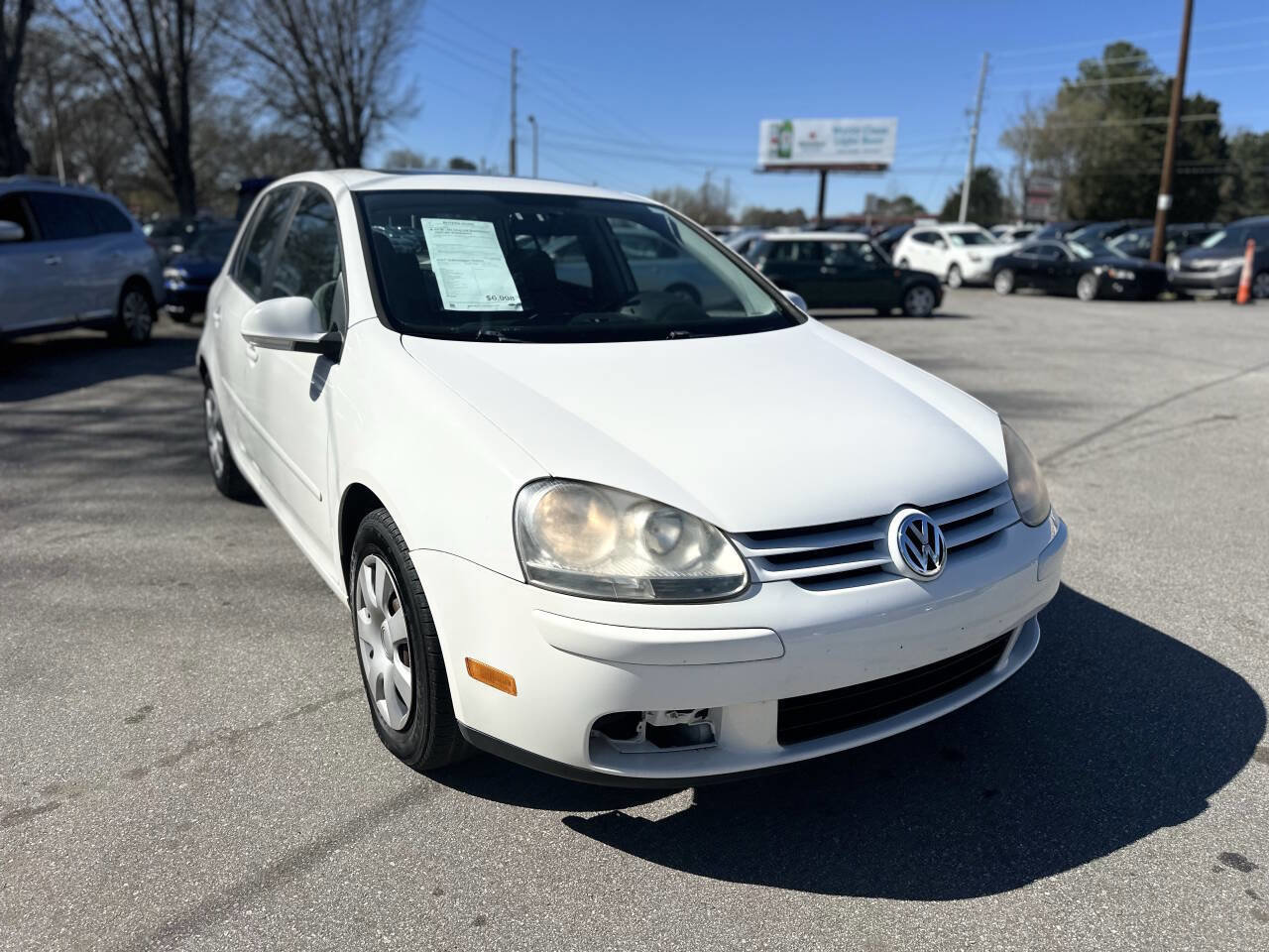 Used 2007 Volkswagen Rabbit 4-Door image 3
