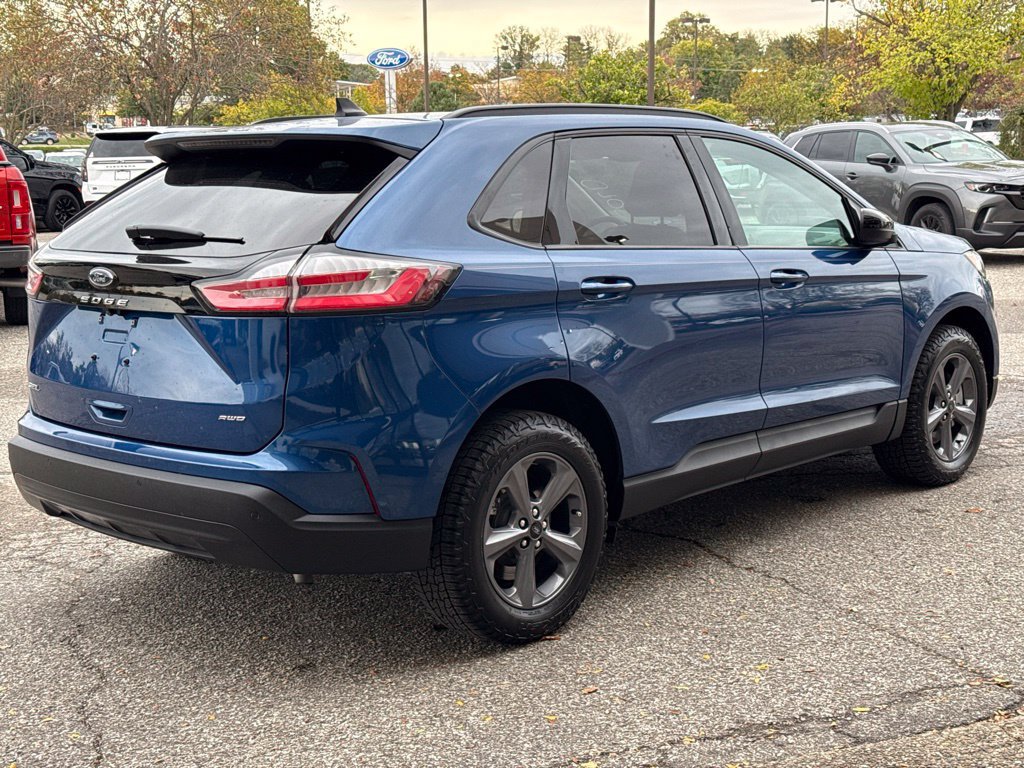 Used 2023 Ford Edge SEL w/ Sport Appearance Package AWD/4WD image 14