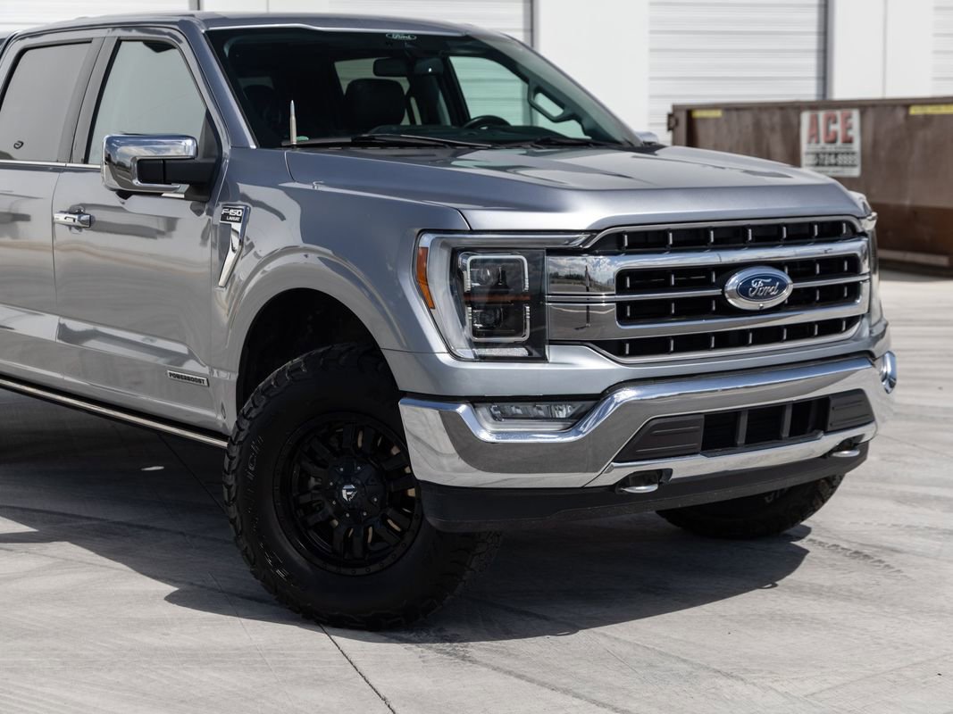 Used 2021 Ford F150 Lariat w/ Equipment Group 502A High AWD/4WD image 3