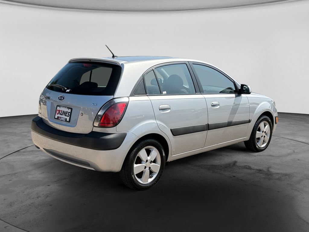 Used 2008 Kia Rio5 FWD image 7