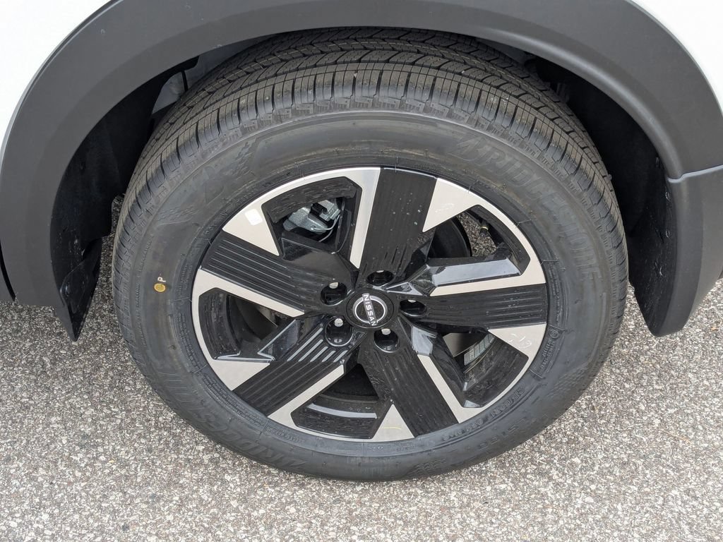 New 2026 Nissan Kicks SV w/ SV Premium Package AWD/4WD image 13