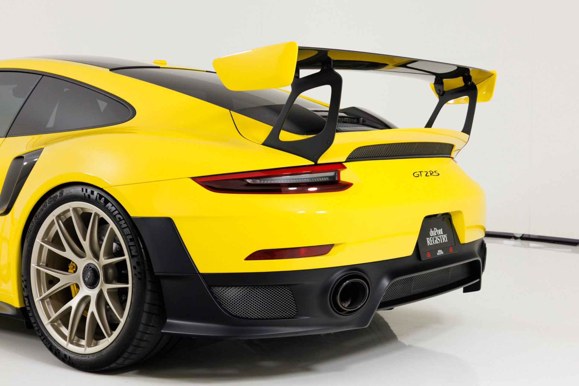 Used 2018 Porsche 911 GT2 RS w/ Weissach Package RWD image 75