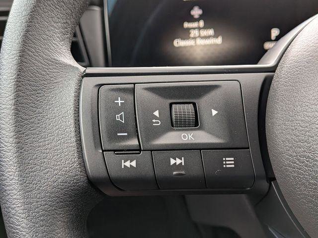 Used 2025 Nissan Kicks SV w/ SV Premium Package AWD/4WD image 14