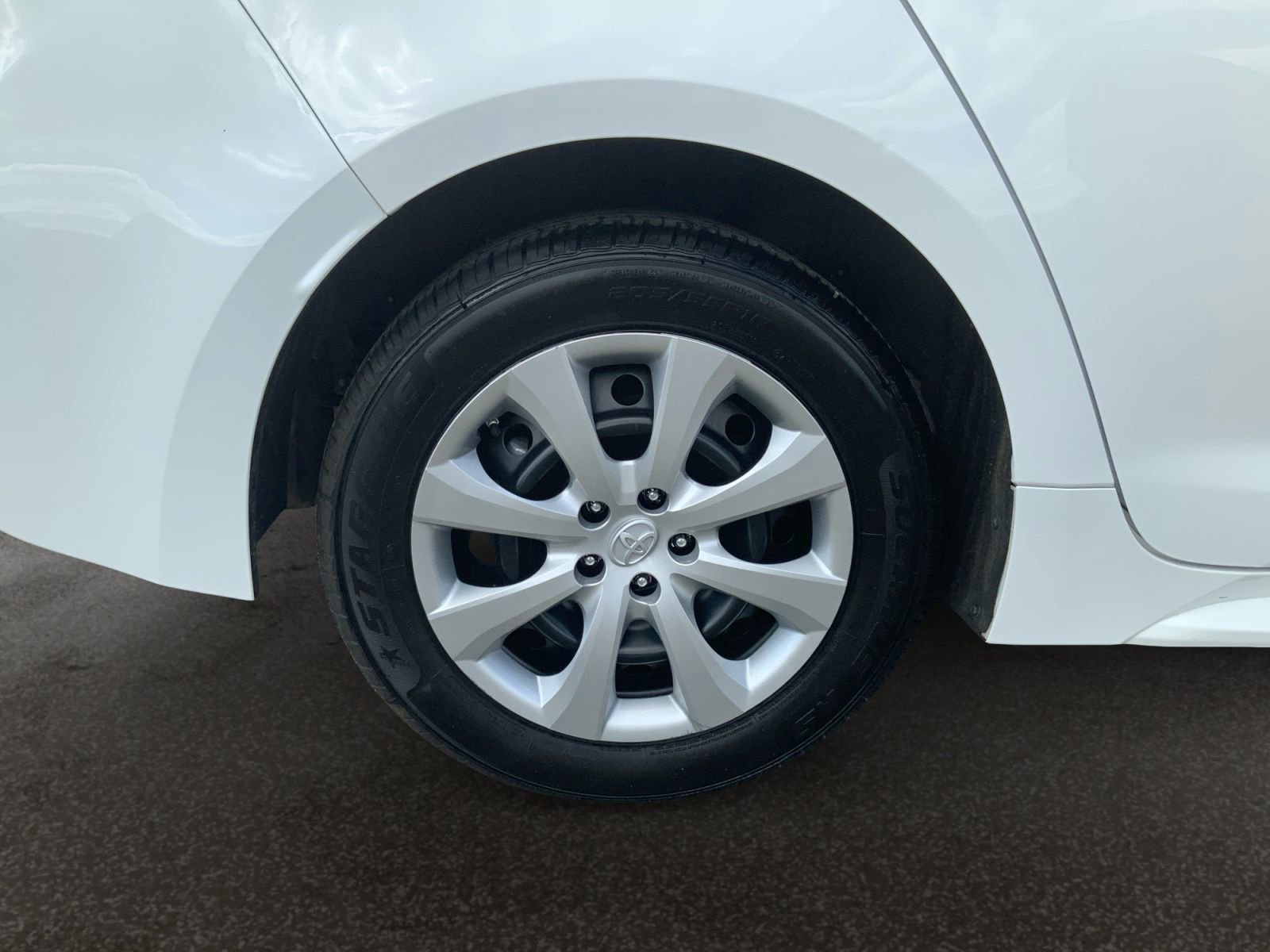 Used 2023 Toyota Corolla LE FWD image 37