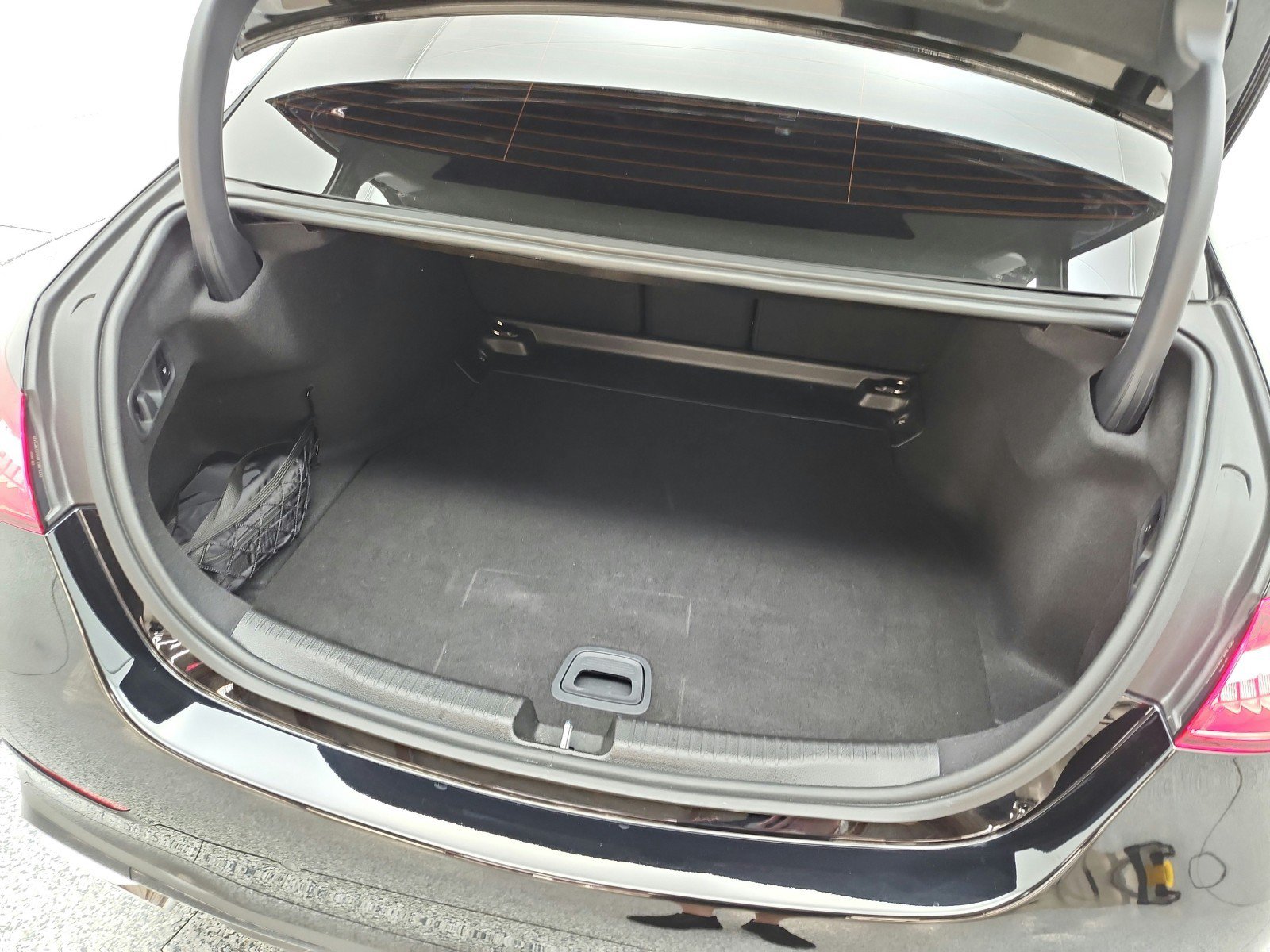 Used 2024 Mercedes-Benz C 300 Sedan image 22