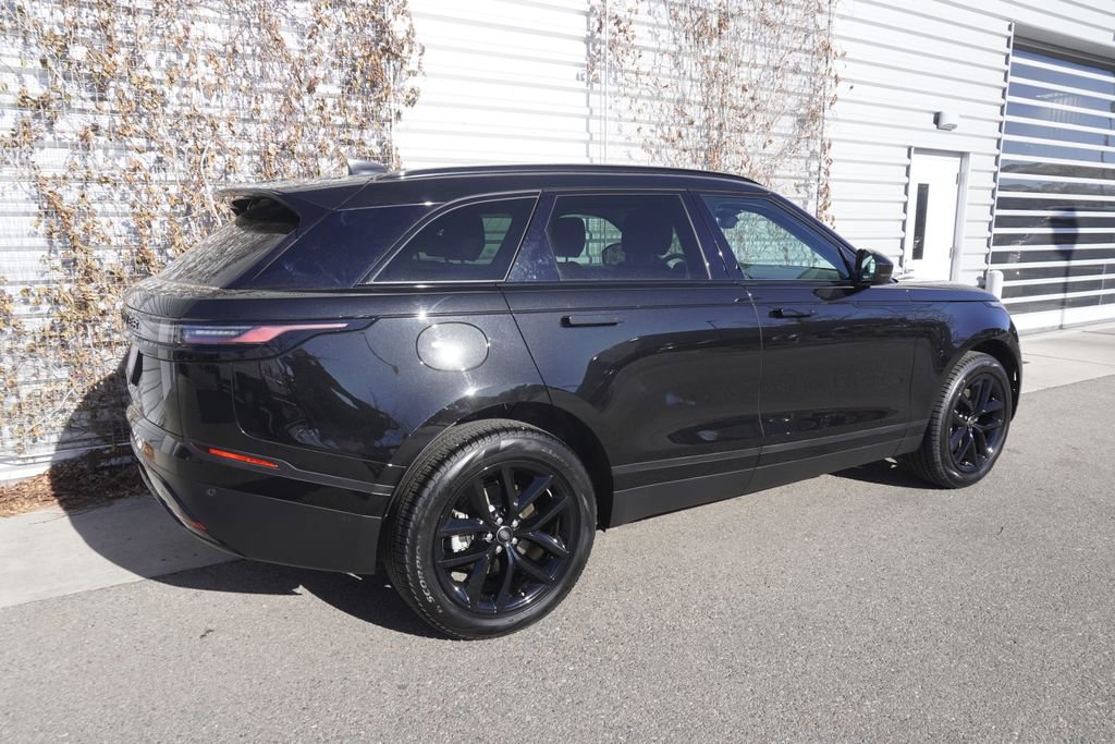 Used 2025 Land Rover Range Rover Velar S image 4