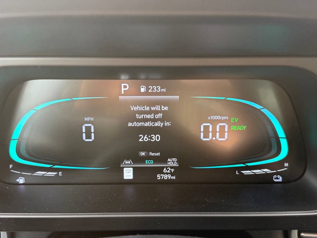 Certified 2025 Hyundai Elantra Hybrid FWD image 24
