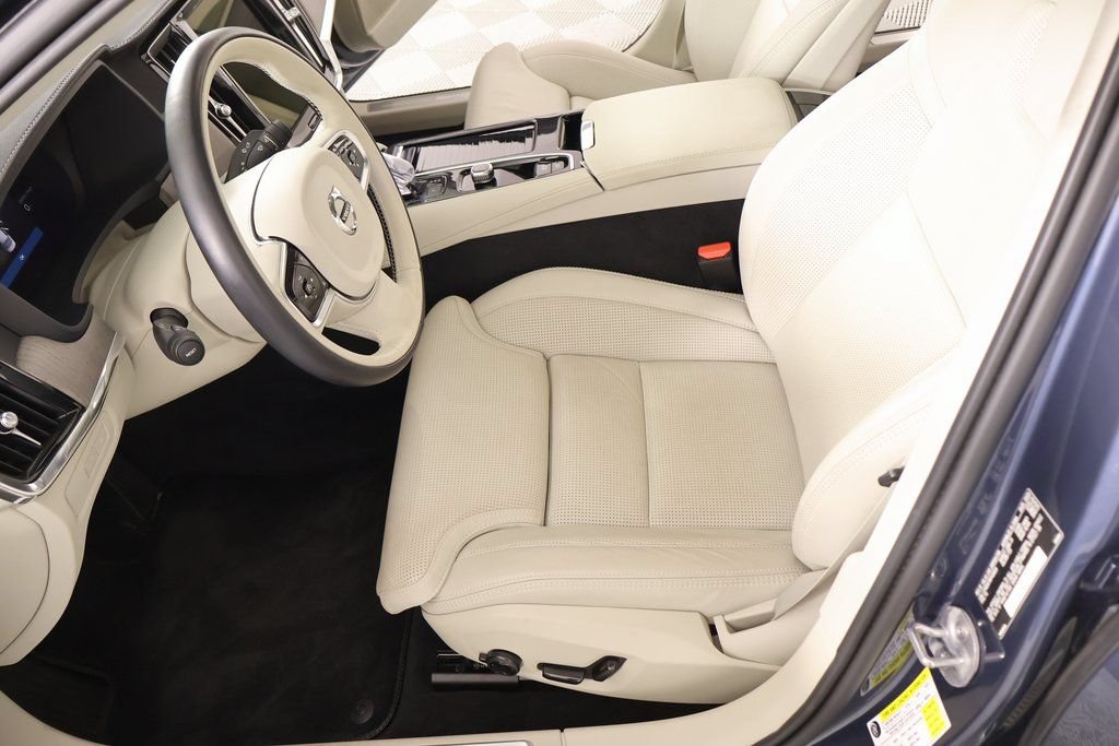Used 2024 Volvo S90 T8 Ultimate w/ Lounge Package AWD/4WD image 11
