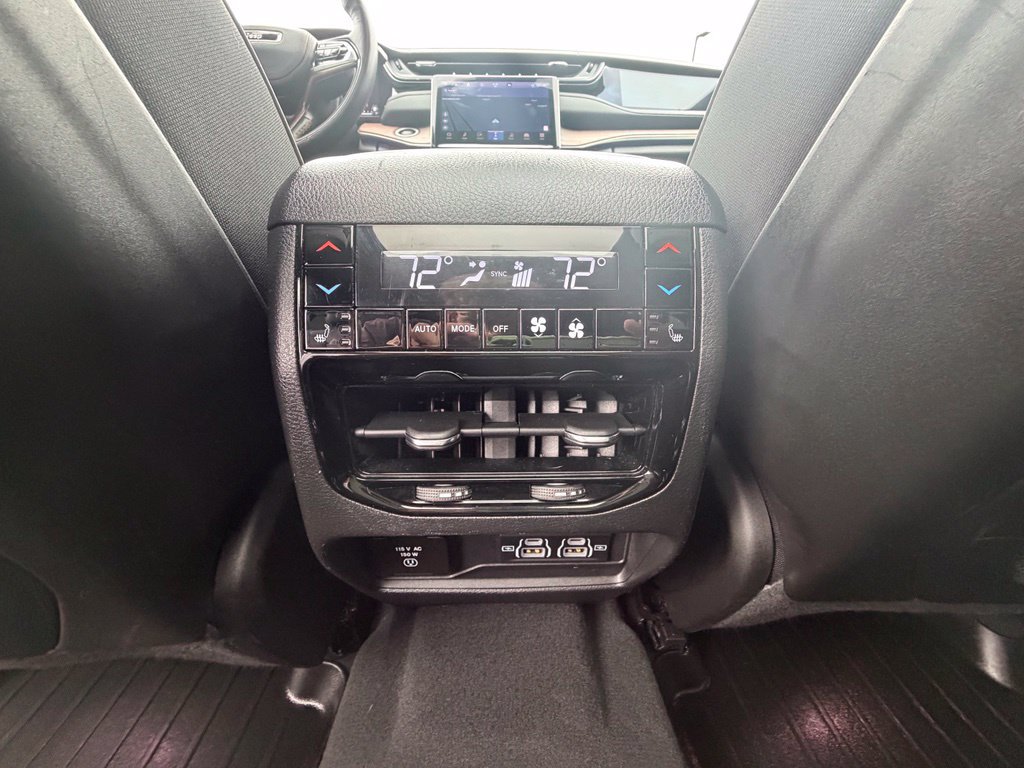 Used 2024 Jeep Grand Cherokee L Summit w/ Advanced Protech Group IV AWD/4WD image 9