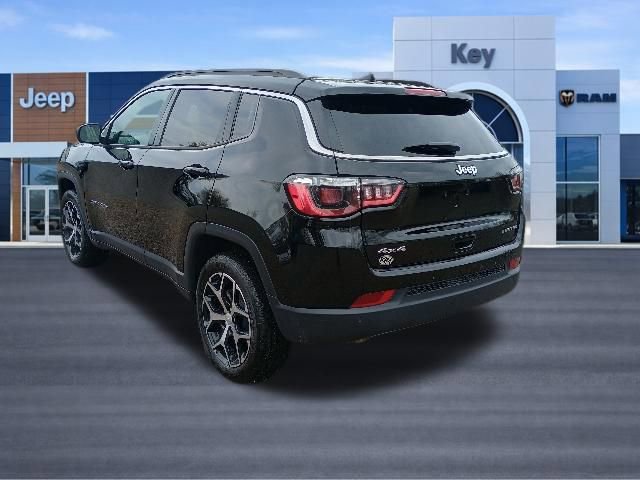 Used 2024 Jeep Compass Limited AWD/4WD image 3