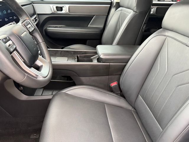 Used 2024 Hyundai Santa Fe SEL FWD image 9