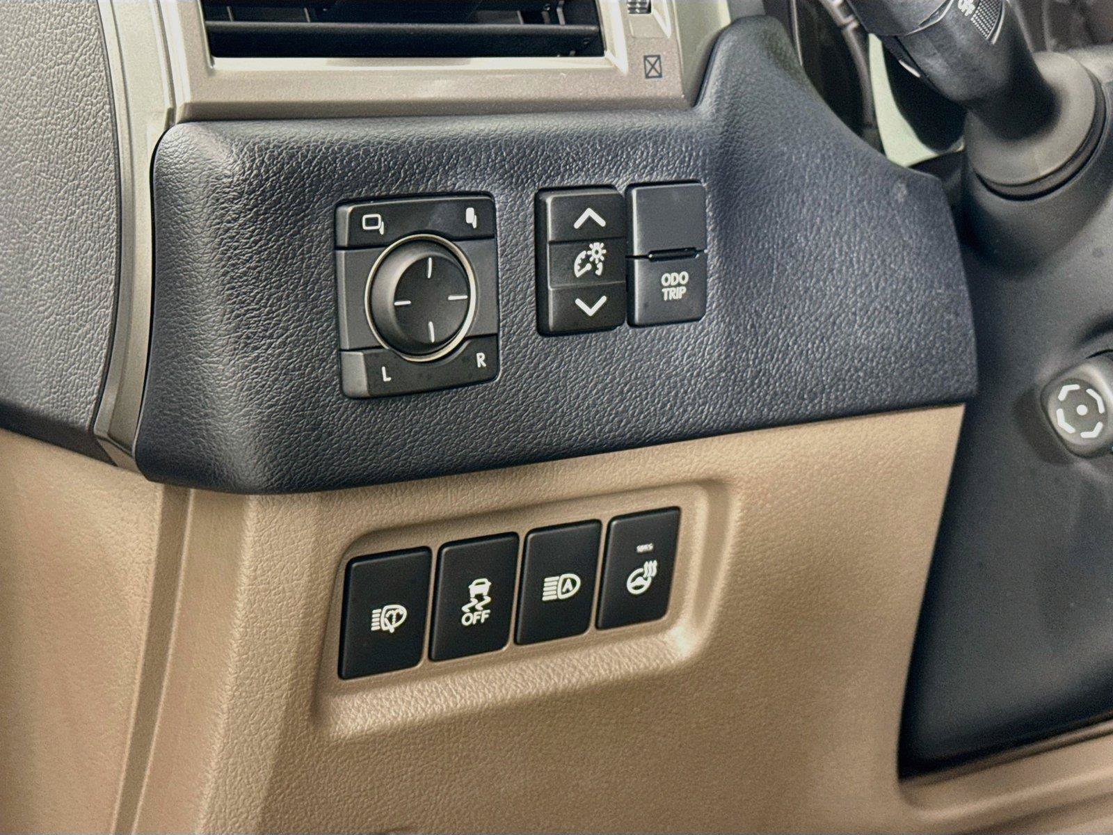 Used 2023 Lexus GX 460 Premium w/ Premium Plus Package AWD/4WD image 16