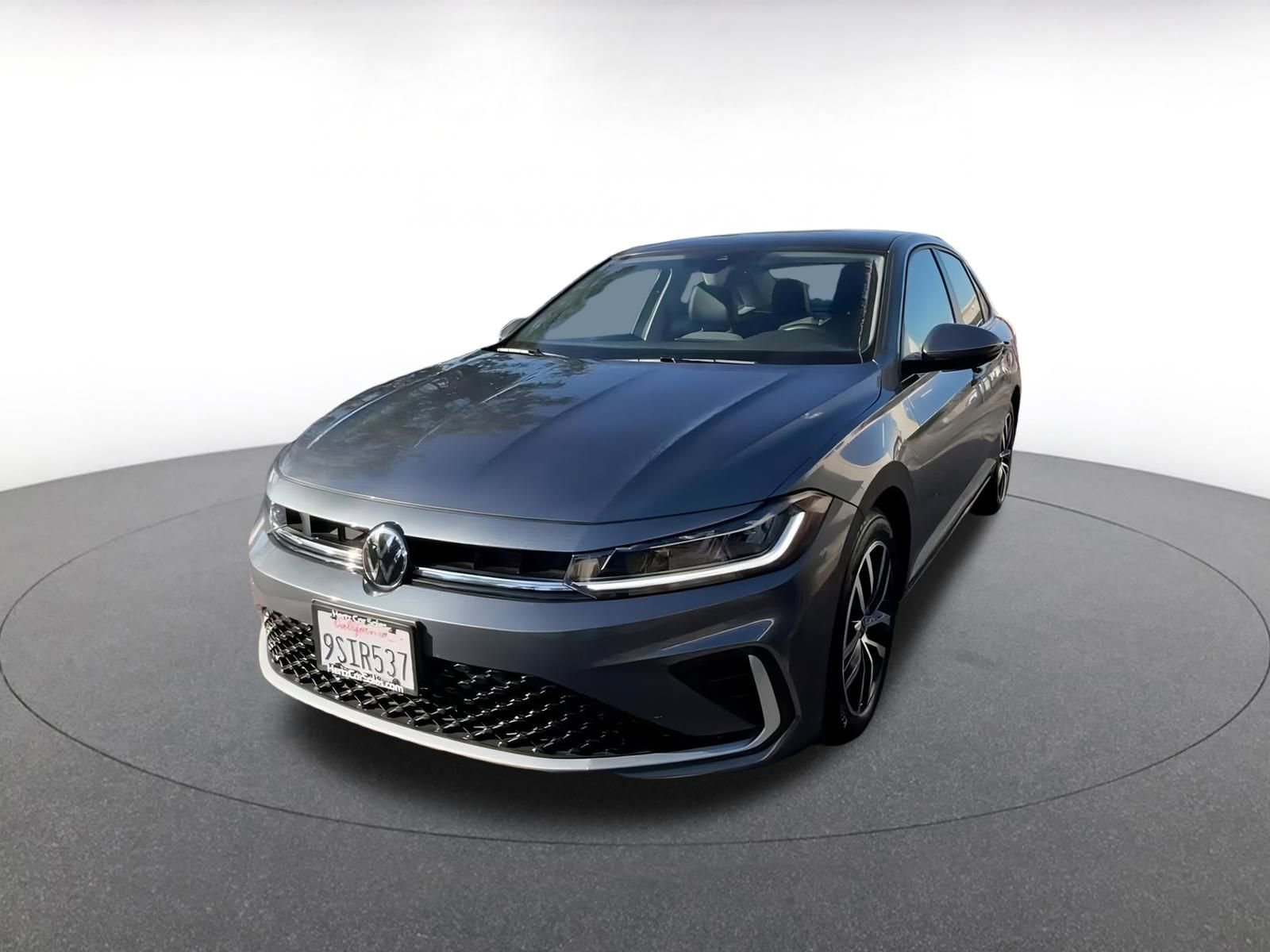 Used 2025 Volkswagen Jetta SE image 7