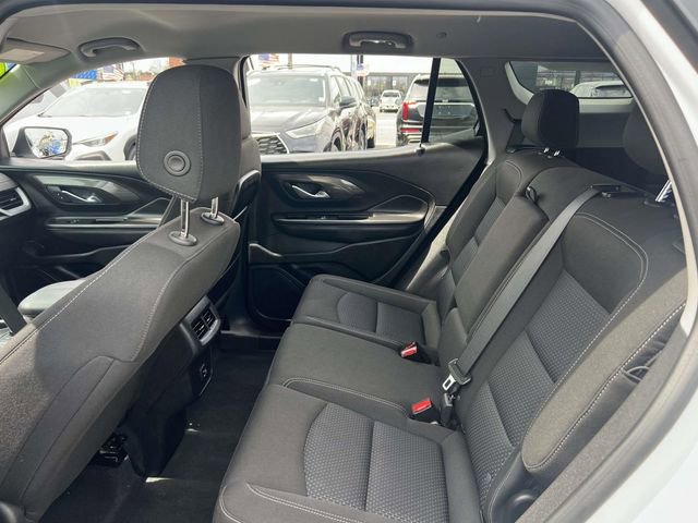 Used 2023 GMC Terrain SLE w/ Driver Convenience Package AWD/4WD image 11