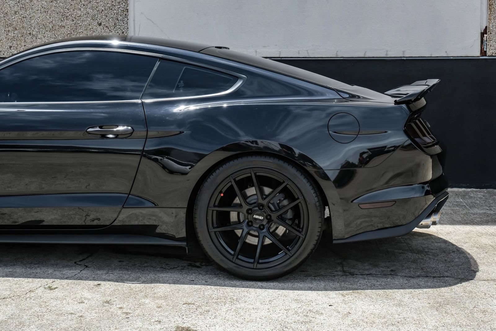Used 2018 Ford Mustang GT RWD image 16
