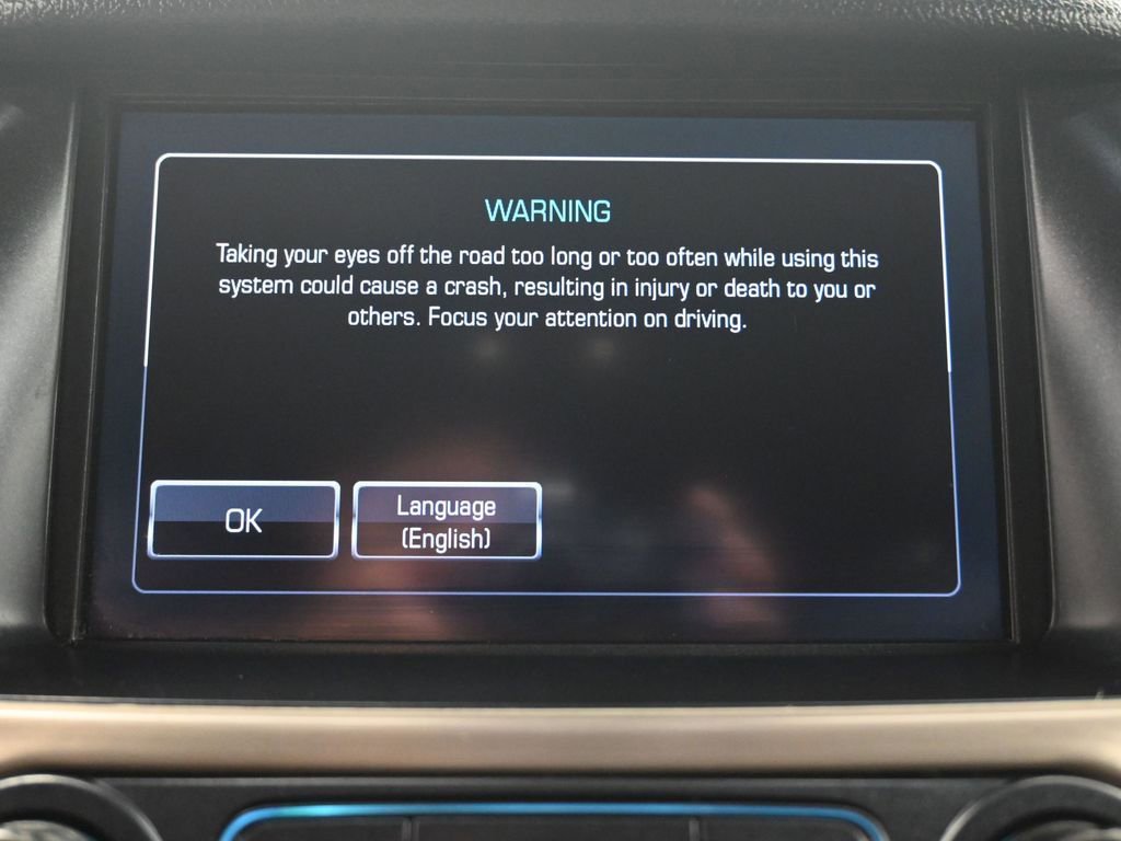 Used 2018 GMC Yukon Denali image 4