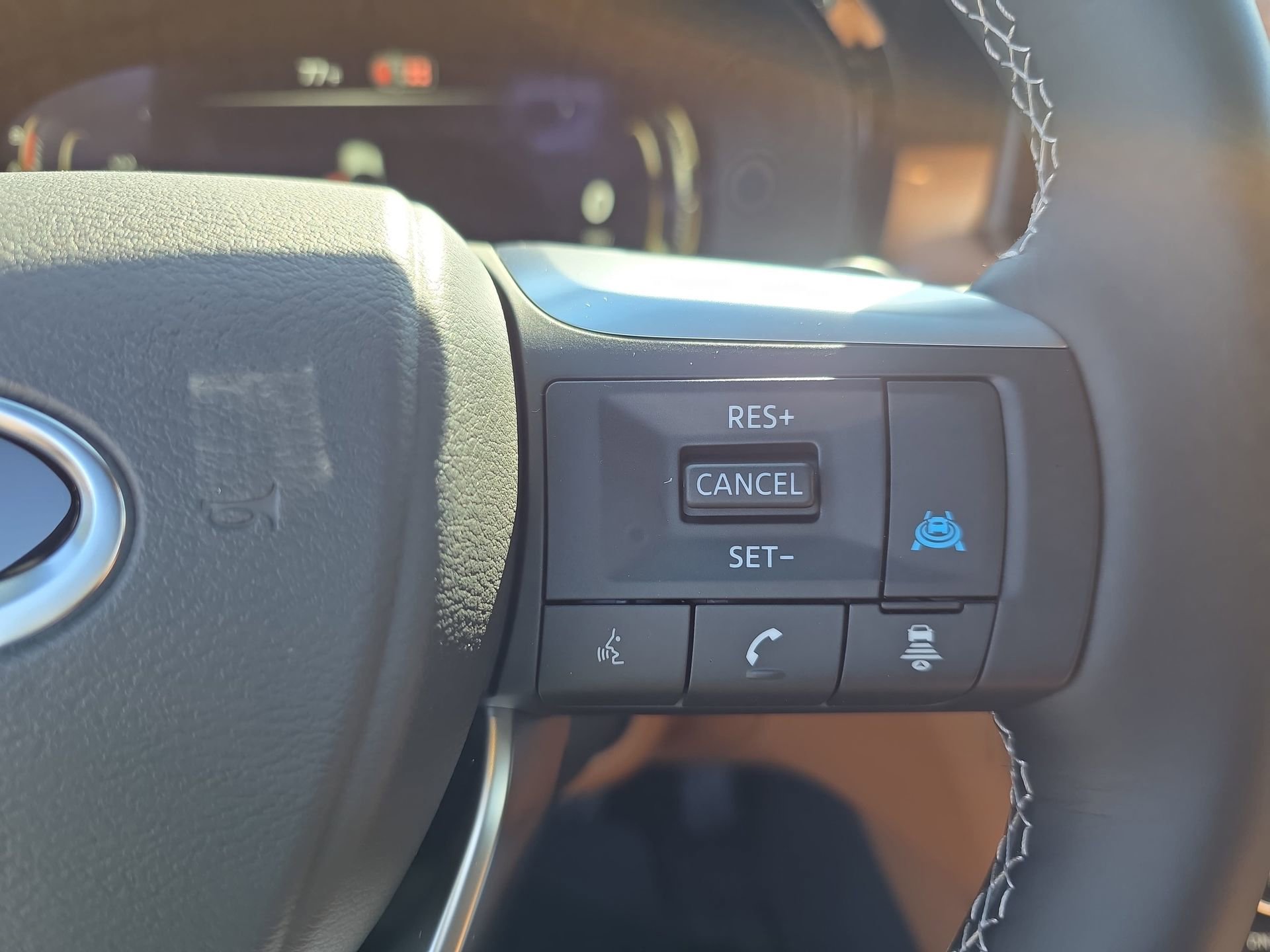 New 2026 INFINITI QX60 Autograph w/ Dark Cargo Package image 18