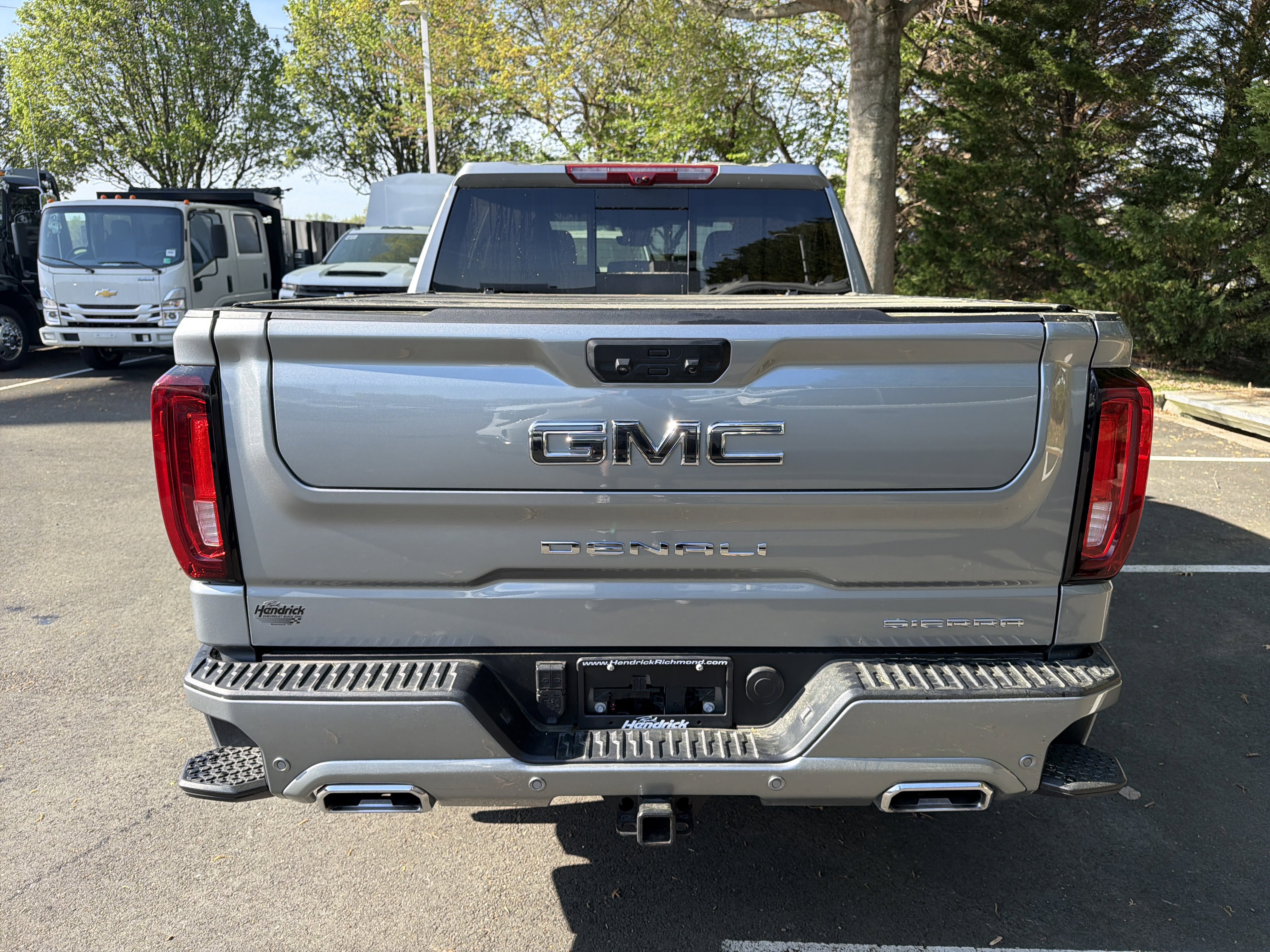 Used 2025 GMC Sierra 1500 Denali Ultimate AWD/4WD image 9