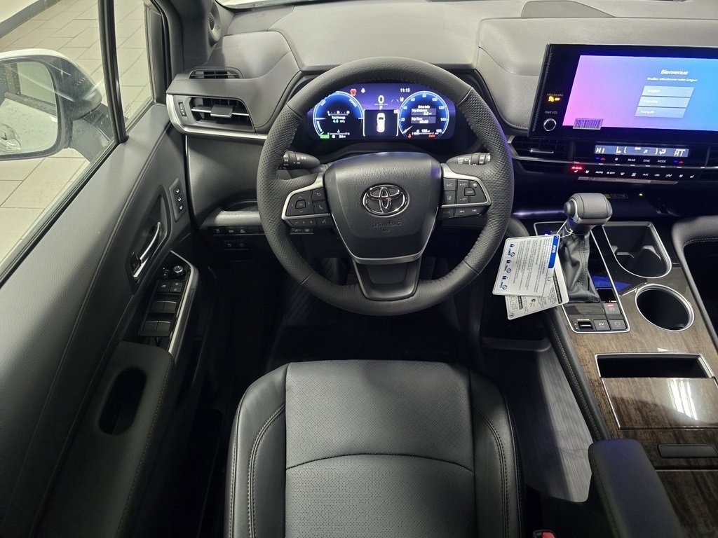 New 2026 Toyota Sienna Limited image 26