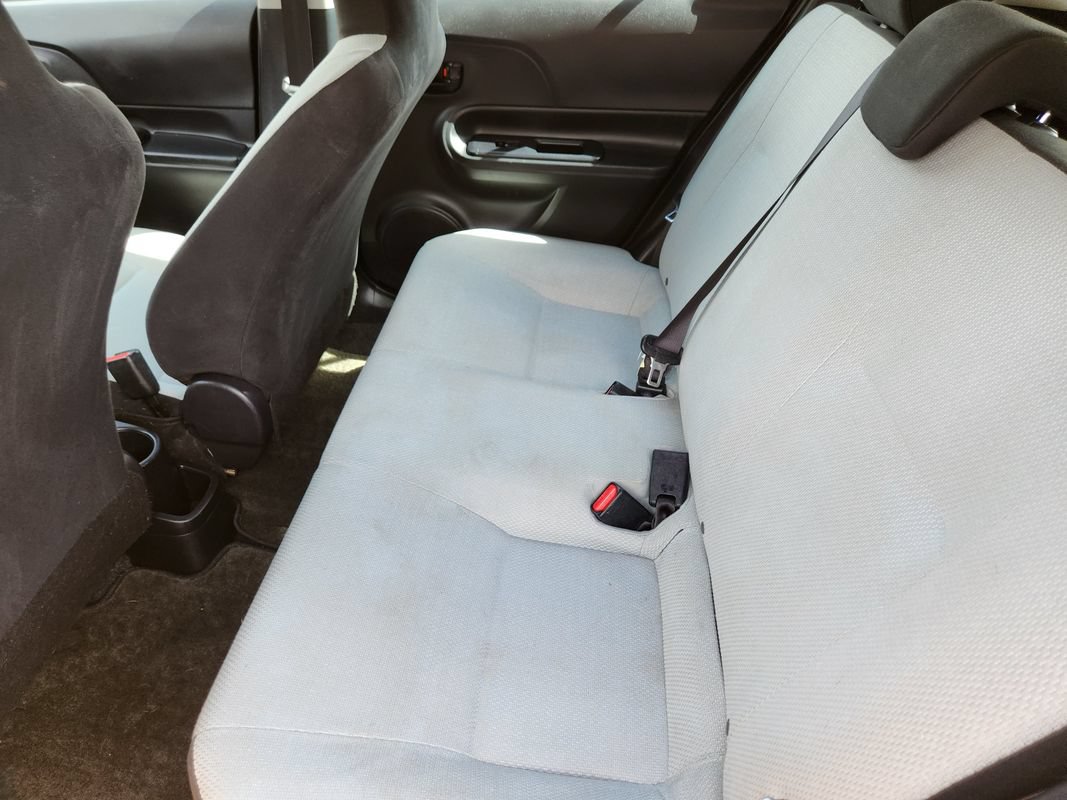 Used 2015 Toyota Prius C One FWD image 31