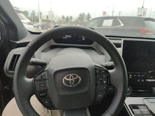 Used 2023 Toyota bZ4X XLE w/ Weather Package FWD image 34