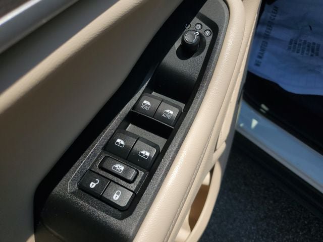 Certified 2021 Jeep Grand Cherokee L Limited RWD image 25