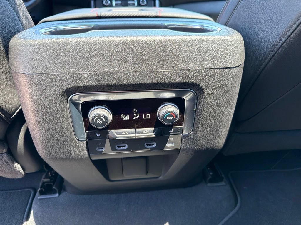 Used 2022 Chevrolet Tahoe RST w/ Sport Performance Package AWD/4WD image 19