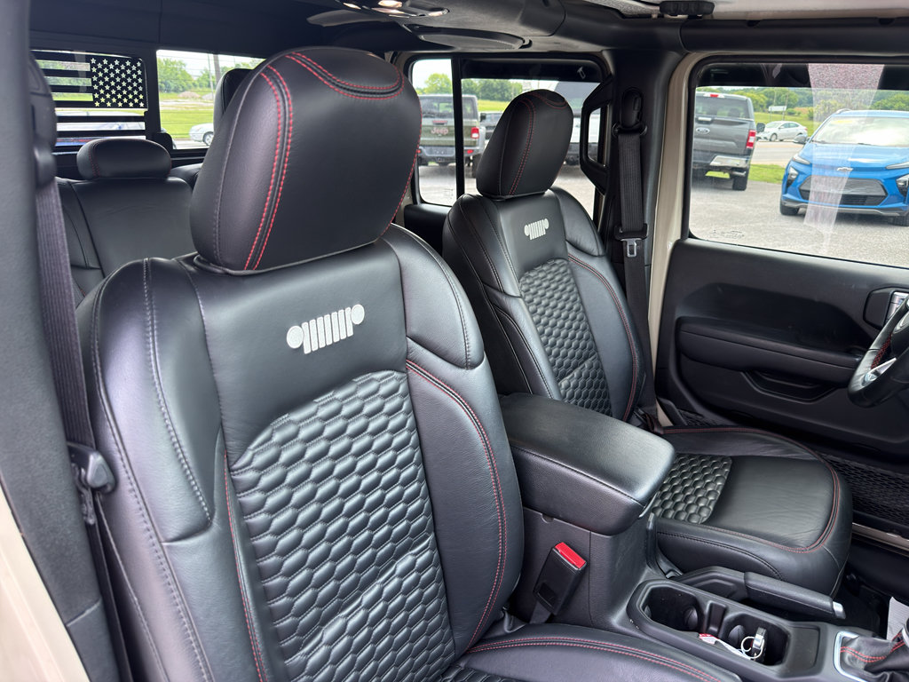 Used 2022 Jeep Gladiator Rubicon w/ LED Lighting Group AWD/4WD image 22