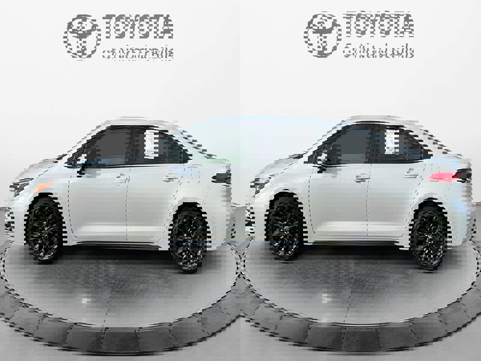 Used 2025 Toyota Corolla SE image 2