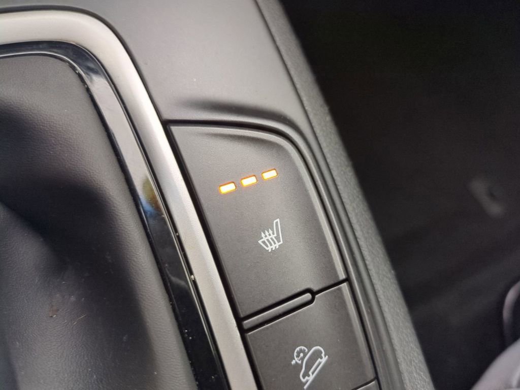 Used 2021 Hyundai Kona Ultimate FWD image 27