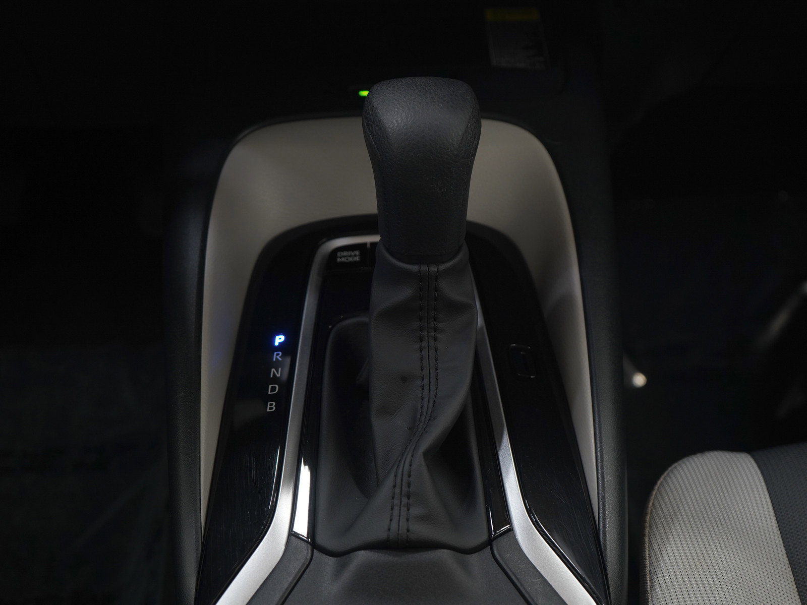 Used 2025 Toyota Corolla LE image 17